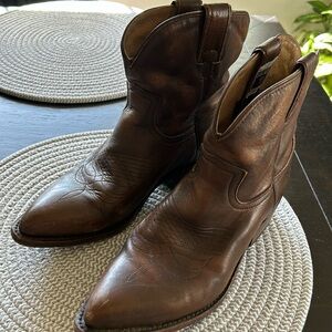 Frye Billy Short Booties